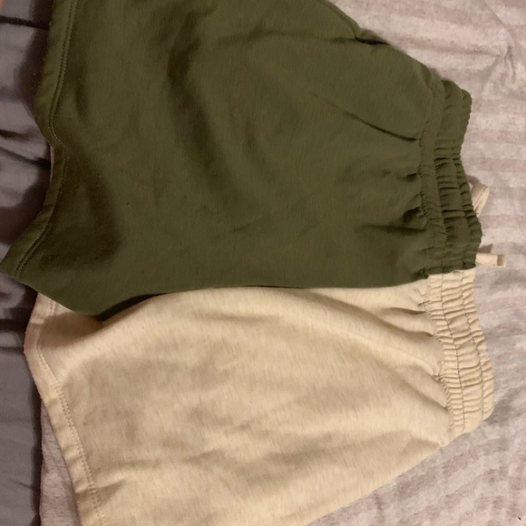 ALMOST FAMOUS - Picture 2 of 2